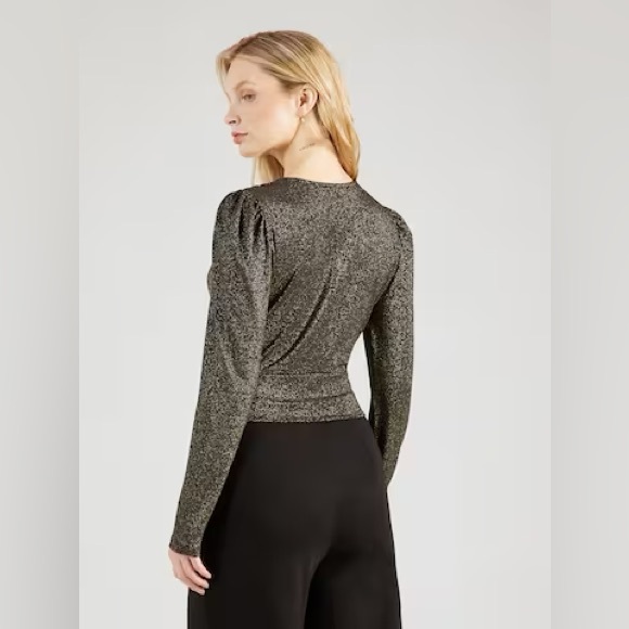 ABOUT YOU Sparkly/Shimmery Long Sleeve Top - Picture 4 of 4